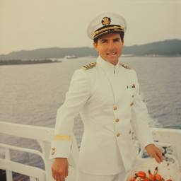 Captain Tom Cruise in the 1980s (Kodak Portra), FFF Cruises: Voyage 01 · FFF\CRS\093\002