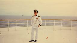 Captain Tom Cruise, Kodak Ektar (Kodak Portra), FFF Cruises: Voyage 01 · FFF\CRS\094\008